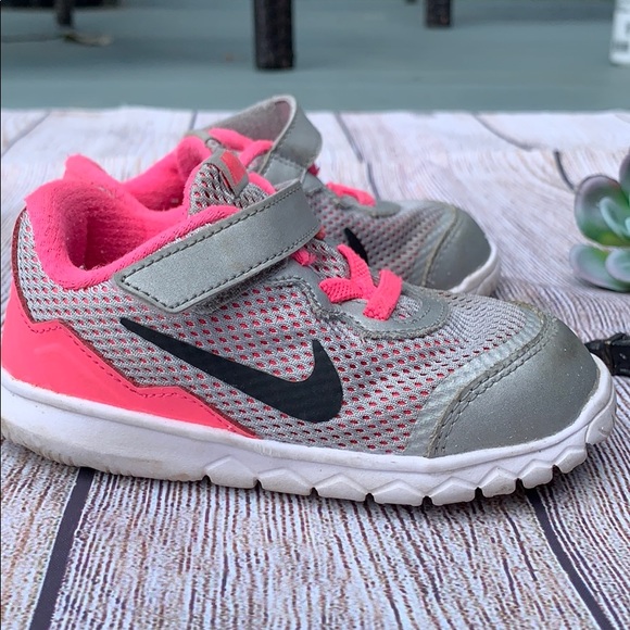 little girls nike shoes